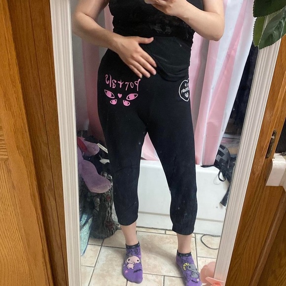 No Boundaries Melanie Martinez Portals Leggings - Picture 5 of 5